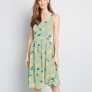 Modcloth Freeing Feeling Green Midi Dress